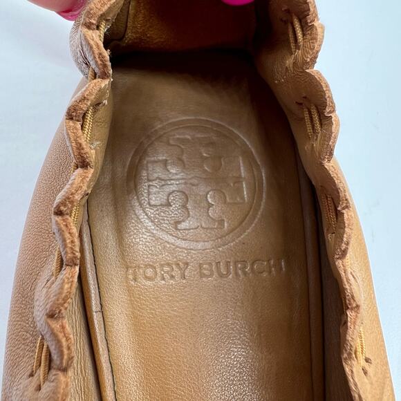 Tory Burch Melinda Ballet Flats Shoes Gold Leather Black Patent Cap Toe Size 6 - Picture 6 of 11